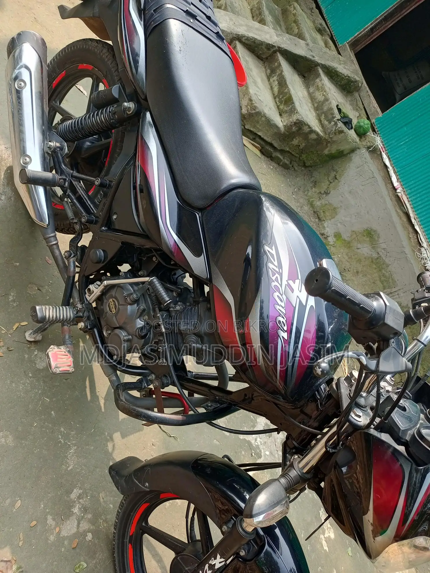Bajaj Discover 100 . 2017