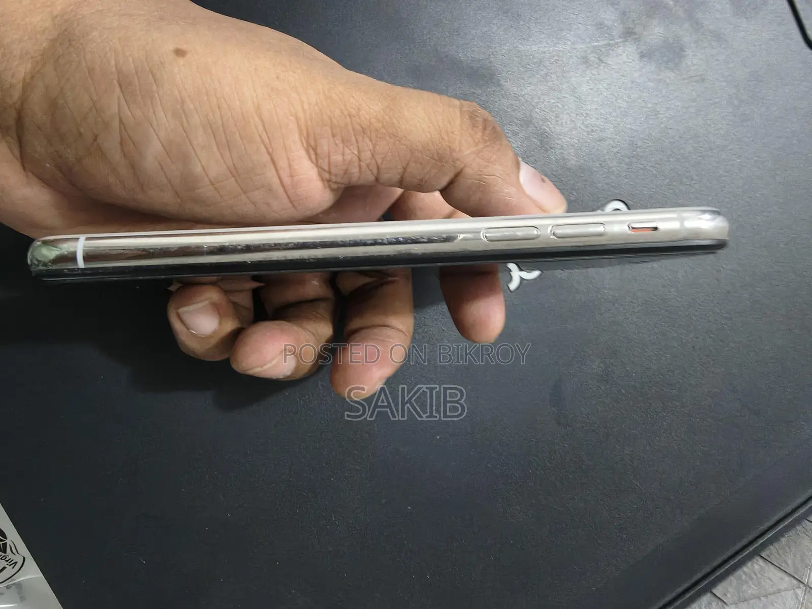 Apple iPhone XS (Used)