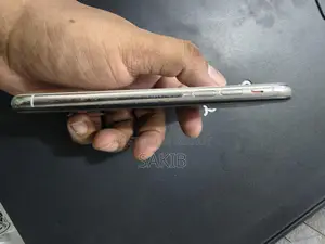 Apple iPhone XS (Used)