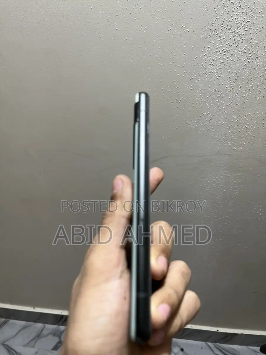 Google Pixel 6a . (Used)