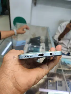 Vivo T2 IN Finger 8/128 (Used)
