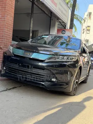 Toyota Harrier Premium-Pkg 2020