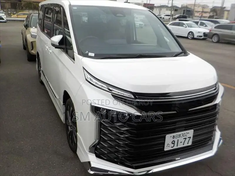Toyota Voxy Hybrid SZ Pearl New 2022
