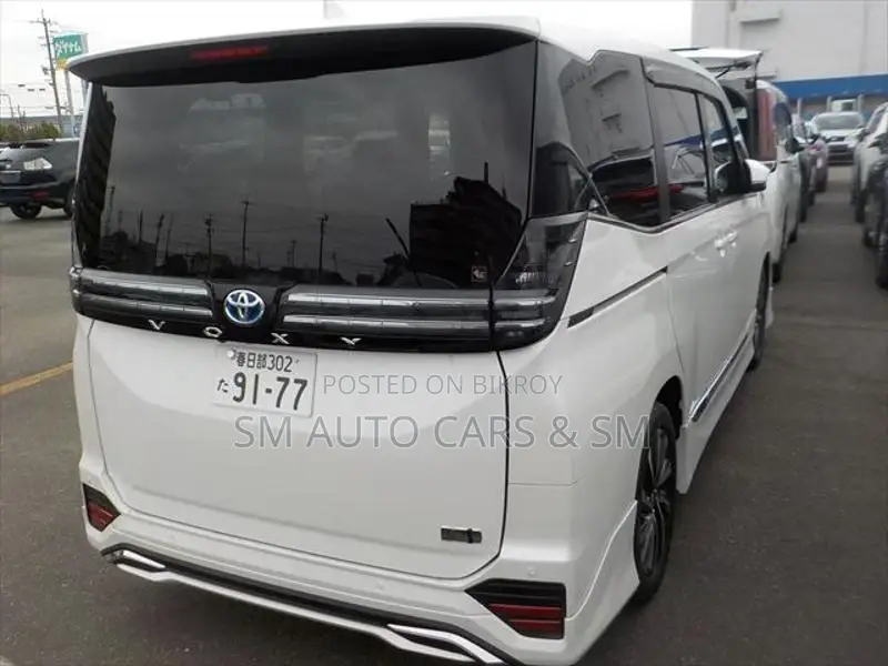Toyota Voxy Hybrid SZ Pearl New 2022