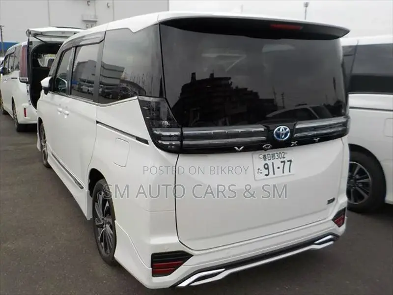 Toyota Voxy Hybrid SZ Pearl New 2022
