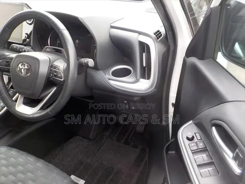 Toyota Voxy Hybrid SZ Pearl New 2022