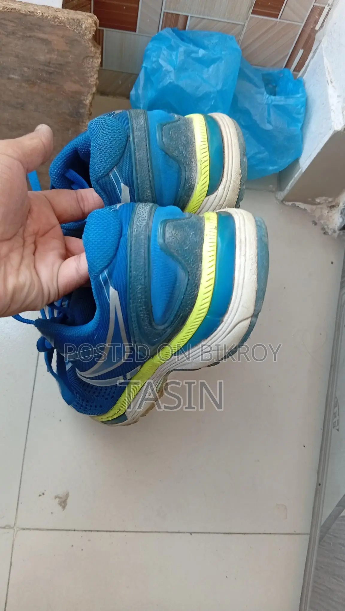 Sneakers for sale at a low price.