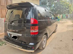 Toyota Noah 2002