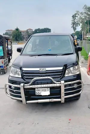 Toyota Noah 2002