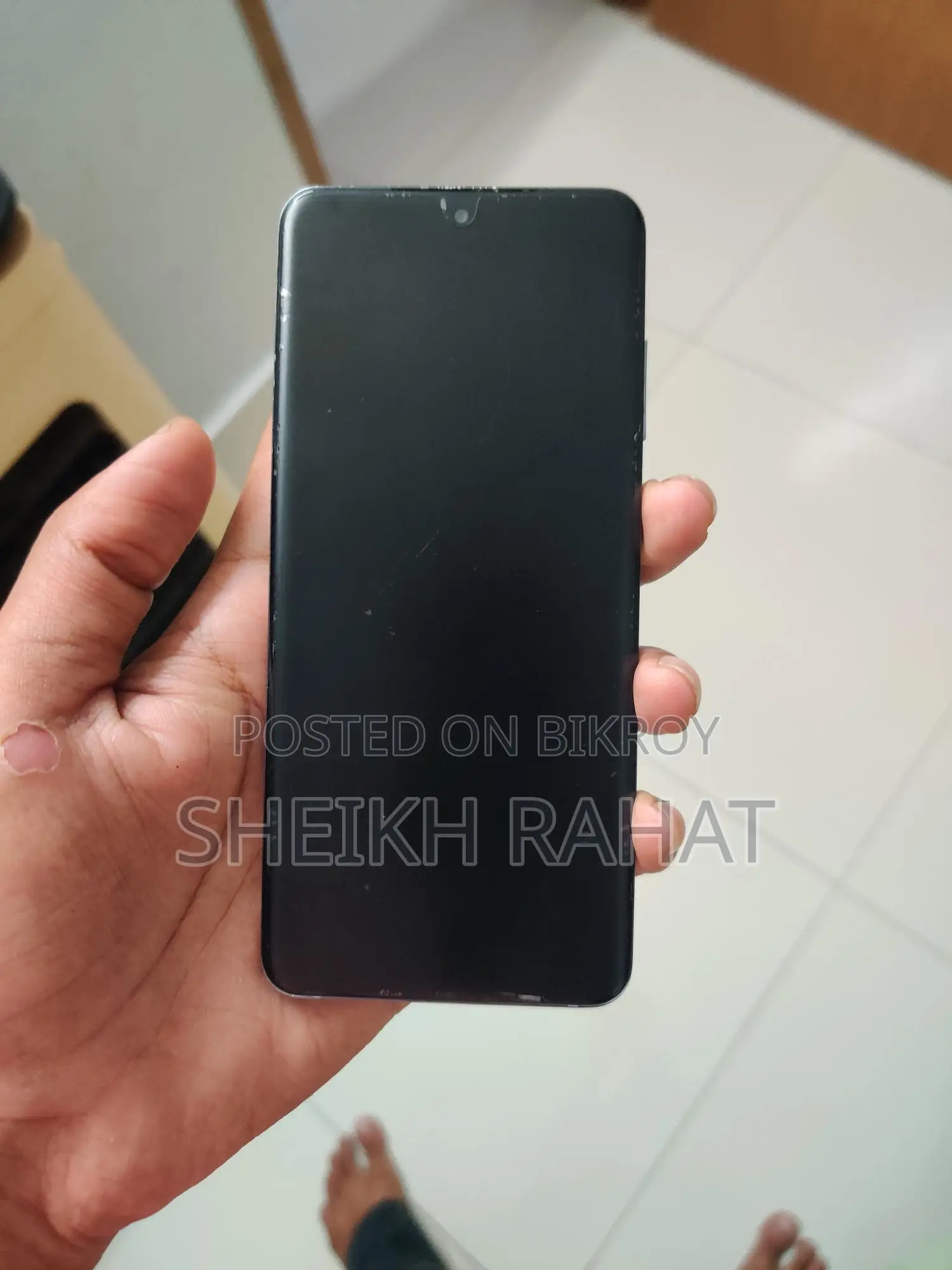 Samsung Galaxy S20 . (Used)