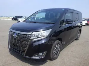 Toyota Esquire Hybrid Gi Premium 2020
