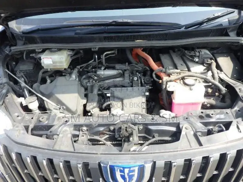 Toyota Esquire Hybrid Gi Premium 2020