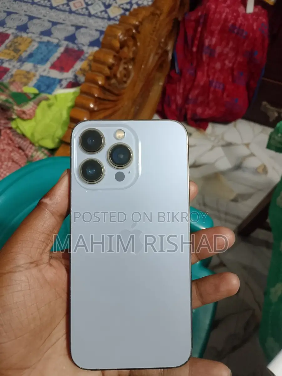 Apple iPhone 13 Pro (Used)