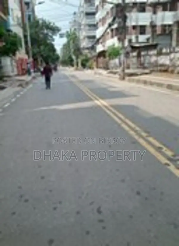 এভিনিউ সংলগ্ন ৭.৭৫ কাঠা পূর্বমুখী সেক্টর-৭