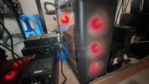 Desktop for Selling RAM 32gb and 256 SSD 350gpu 27" Monitor