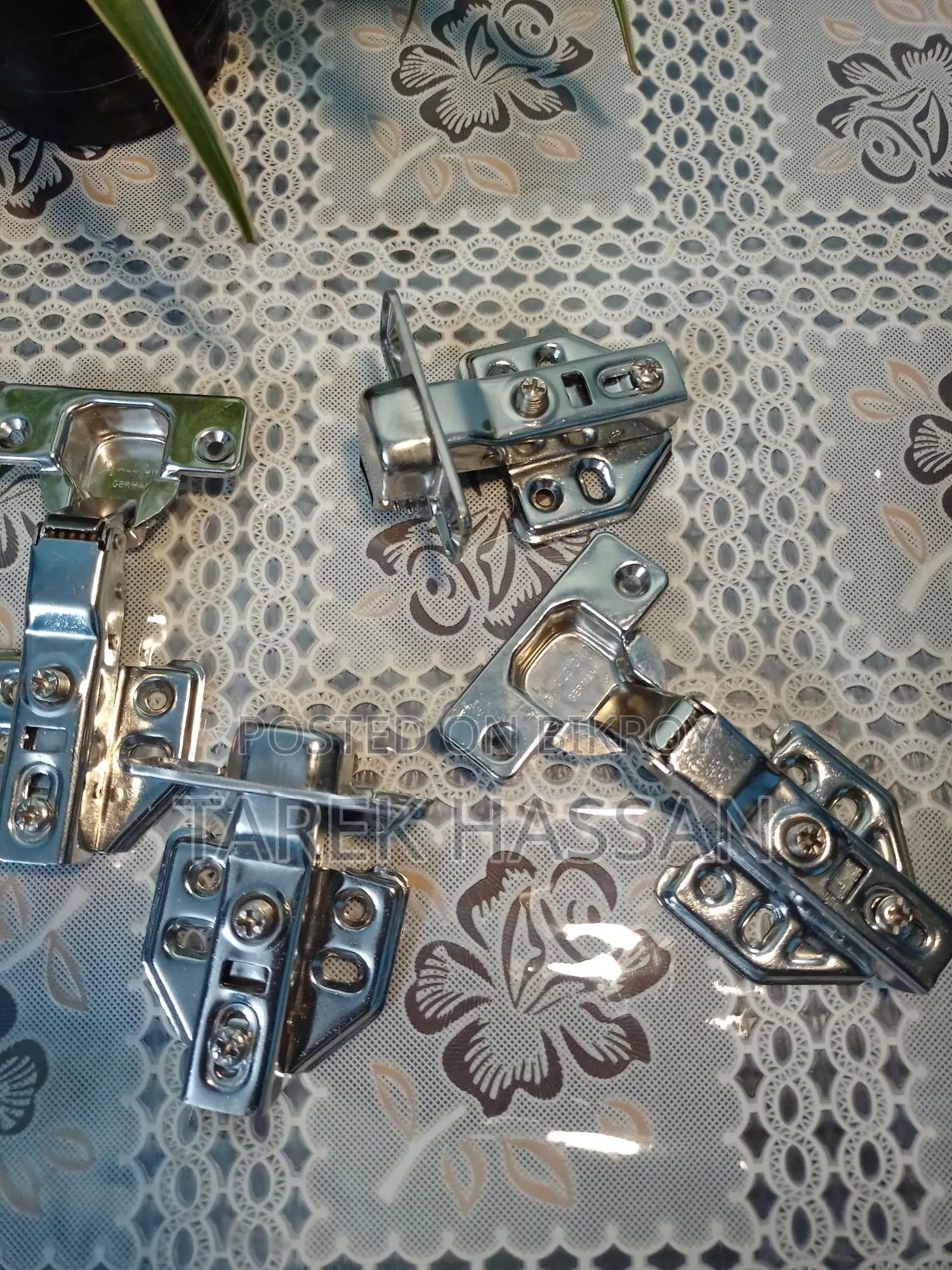 Cabinet Door Hinge Half Overlay