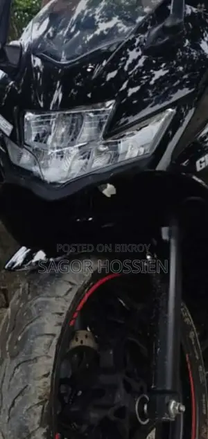 Suzuki Gixxer SF 2024