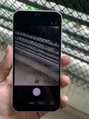 Apple iPhone 12 (Used)