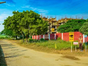 Shornali Abasan|Road: 29| Block: C|05 Katha|South Face