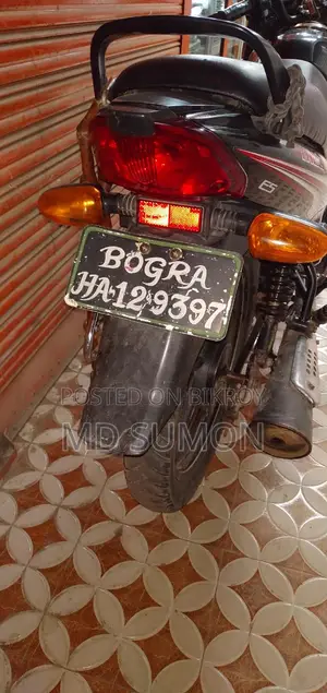 TVS Metro . 2011