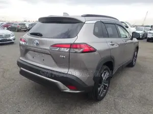 Toyota Corolla Cross Z Bronze Hardtop 2022