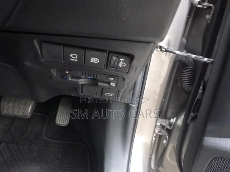 Toyota Corolla Cross Z Bronze Hardtop 2022