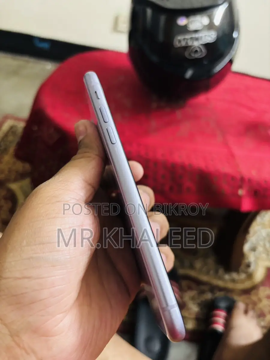 Apple iPhone 11 (Used)