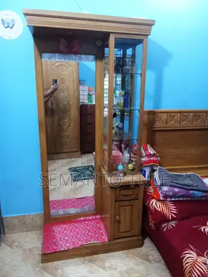 ড্রেসিং টেবিল বিক্রির জন্য