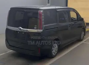 Toyota Noah X PKG 2020 BLACK