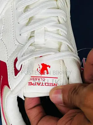 Stylish & Comfortable Casual Sneakers for Everyday Wear