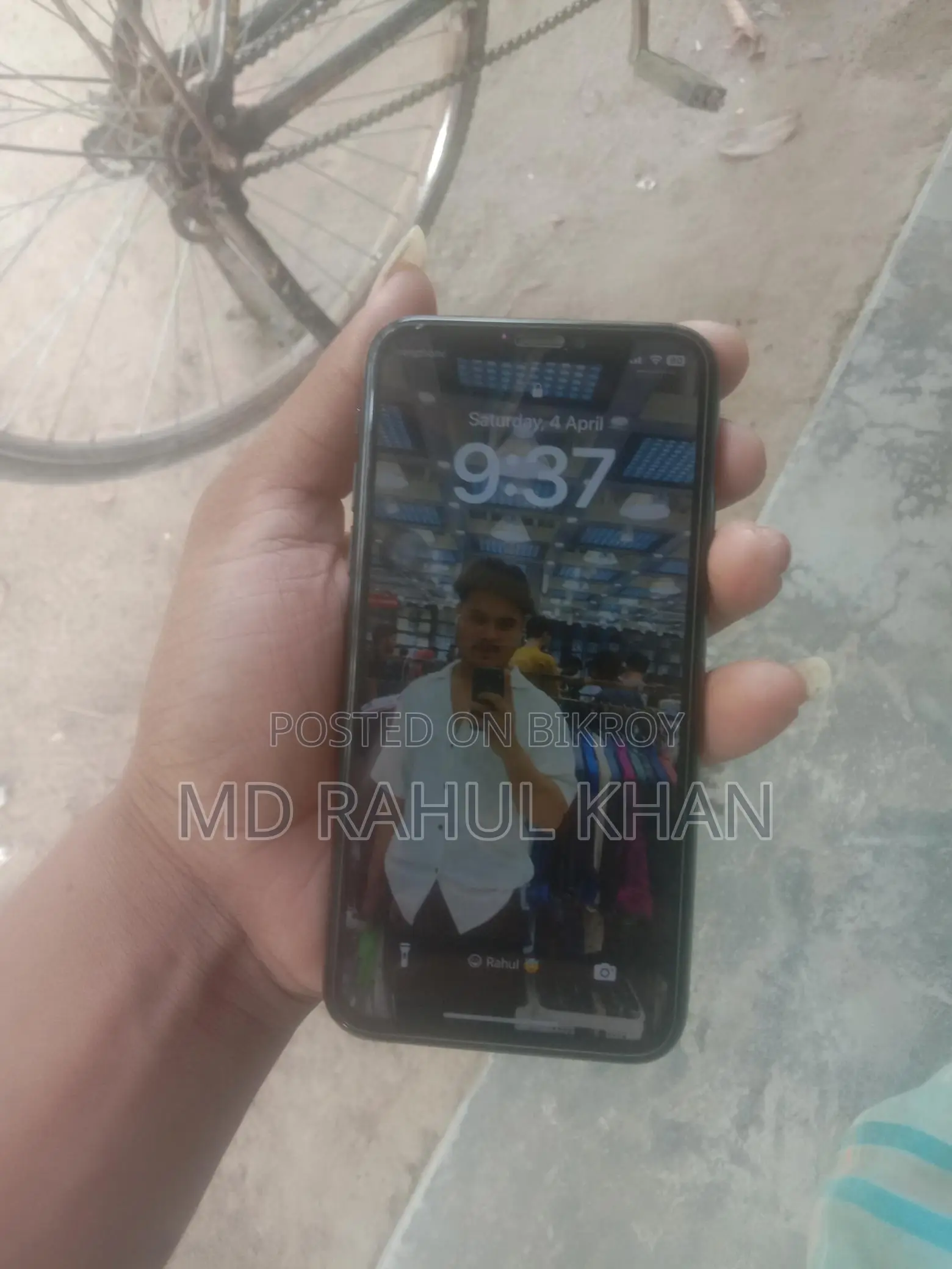 Apple iPhone XS (Used)