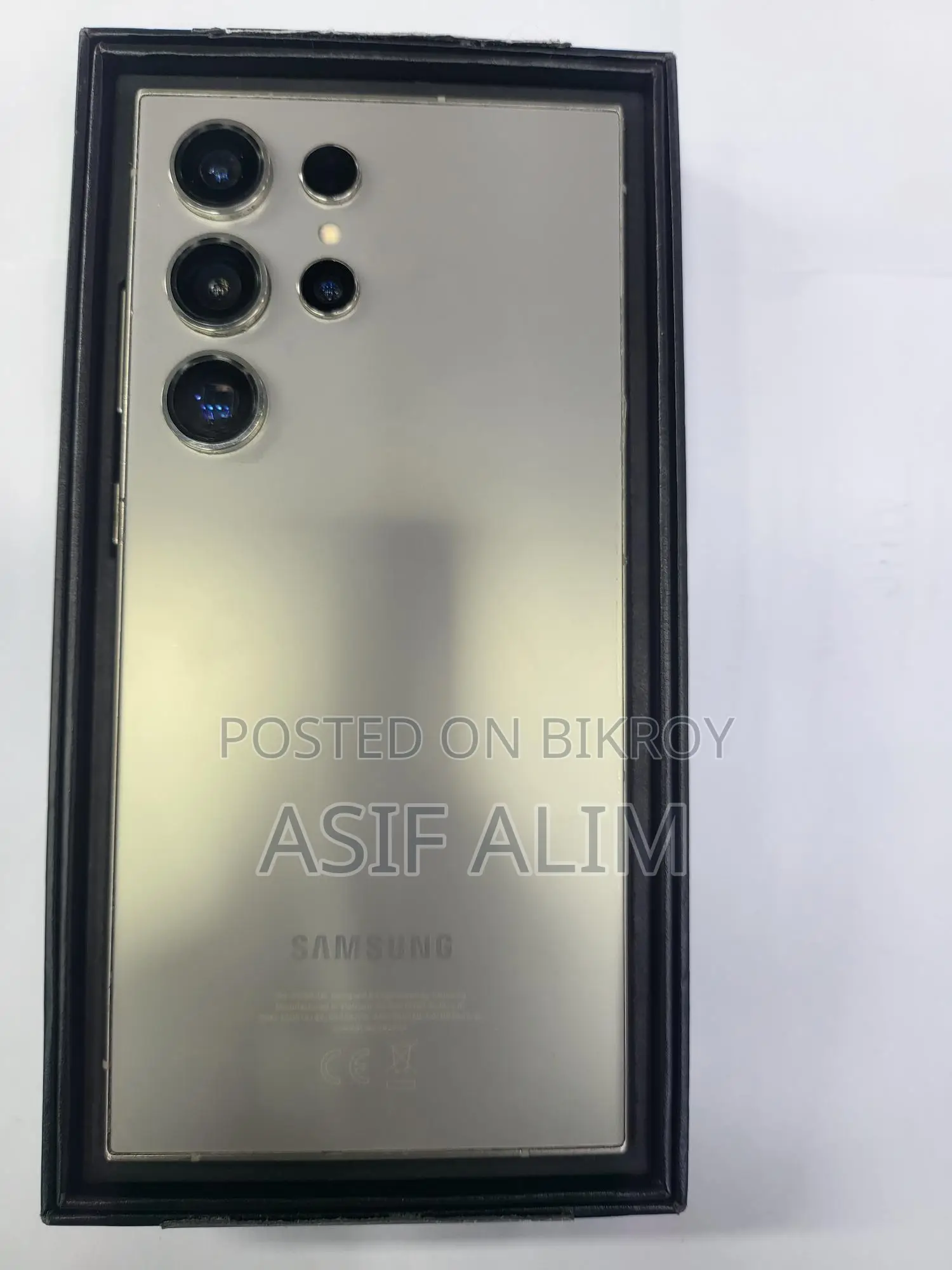 Samsung Galaxy S24 . (Used)