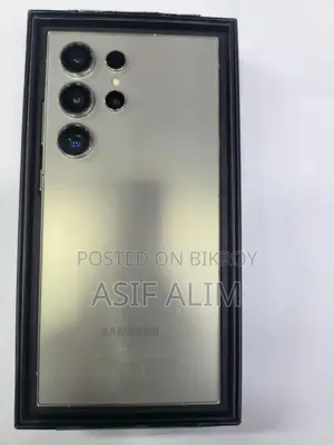 Samsung Galaxy S24 . (Used)