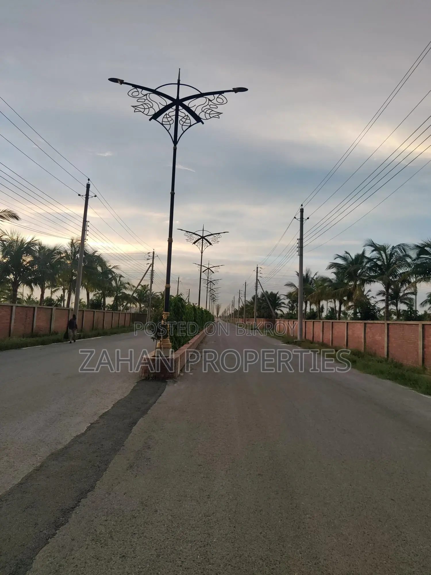 BASHUNDHARA P Block 18 Katha South Face Plot For Sale