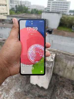 Samsung Galaxy A52S . (Used)