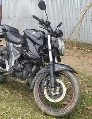 Suzuki Gixxer . 2021