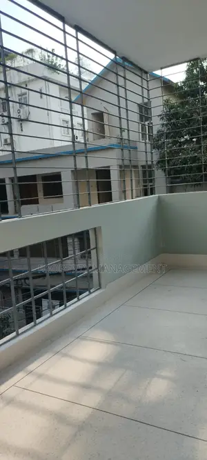2500Sqft Unfurnished Apartment Rent 3Bed 4Bath Gulshan1 Nice View