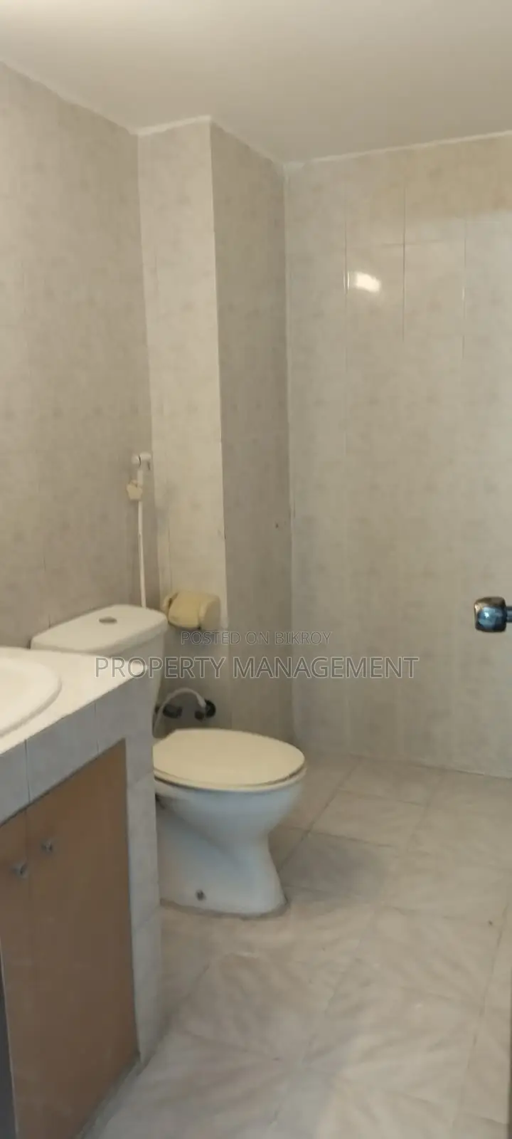 2500Sqft Unfurnished Apartment Rent 3Bed 4Bath Gulshan1 Nice View