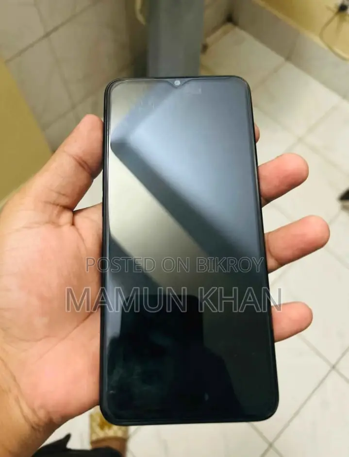 OPPO A77 . (ব্যবহৃত)