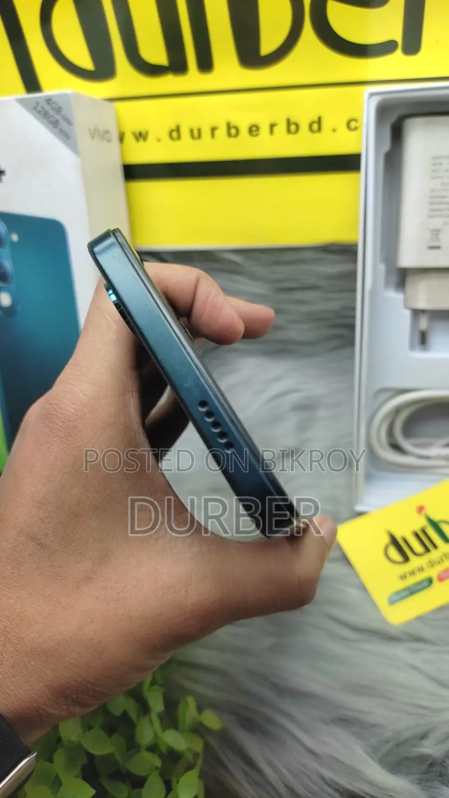 Vivo Y04 4/128 (Used)