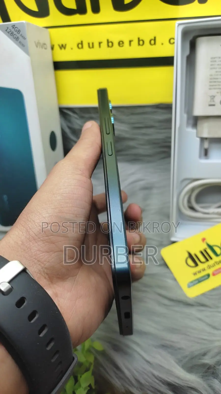 Vivo Y04 4/128 (Used)