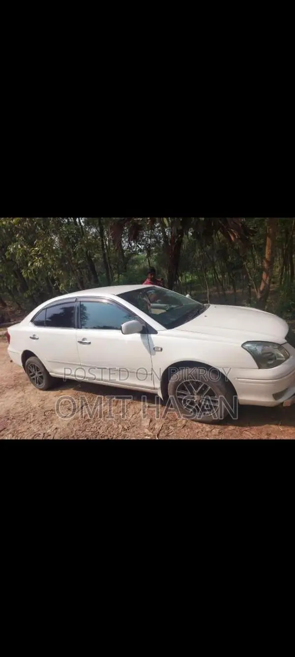 Toyota Premio . 2003