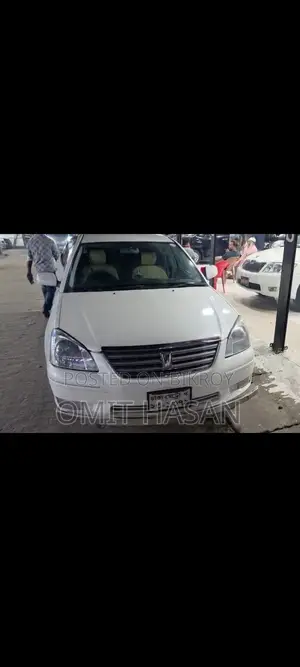 Toyota Premio . 2003