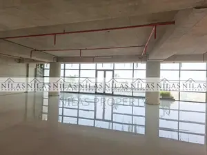 ধানমন্ডিতে ৮৩০০ বর্গফুটের বিলাসবহুল আধুনিক বাণিজ্যিক স্পেস ভাড়ার জন্য