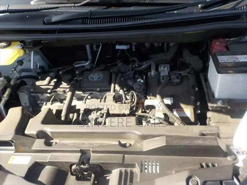 Toyota Noah SZ HYB 4.5POINT 2024