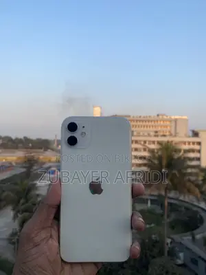 Apple iPhone 11 (Used)