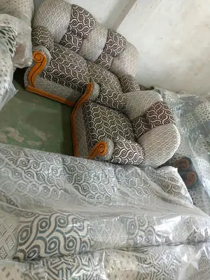 নিউ ফোমের তৈরি সোফা।