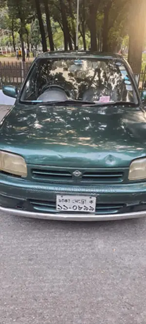 Nissan March 1995