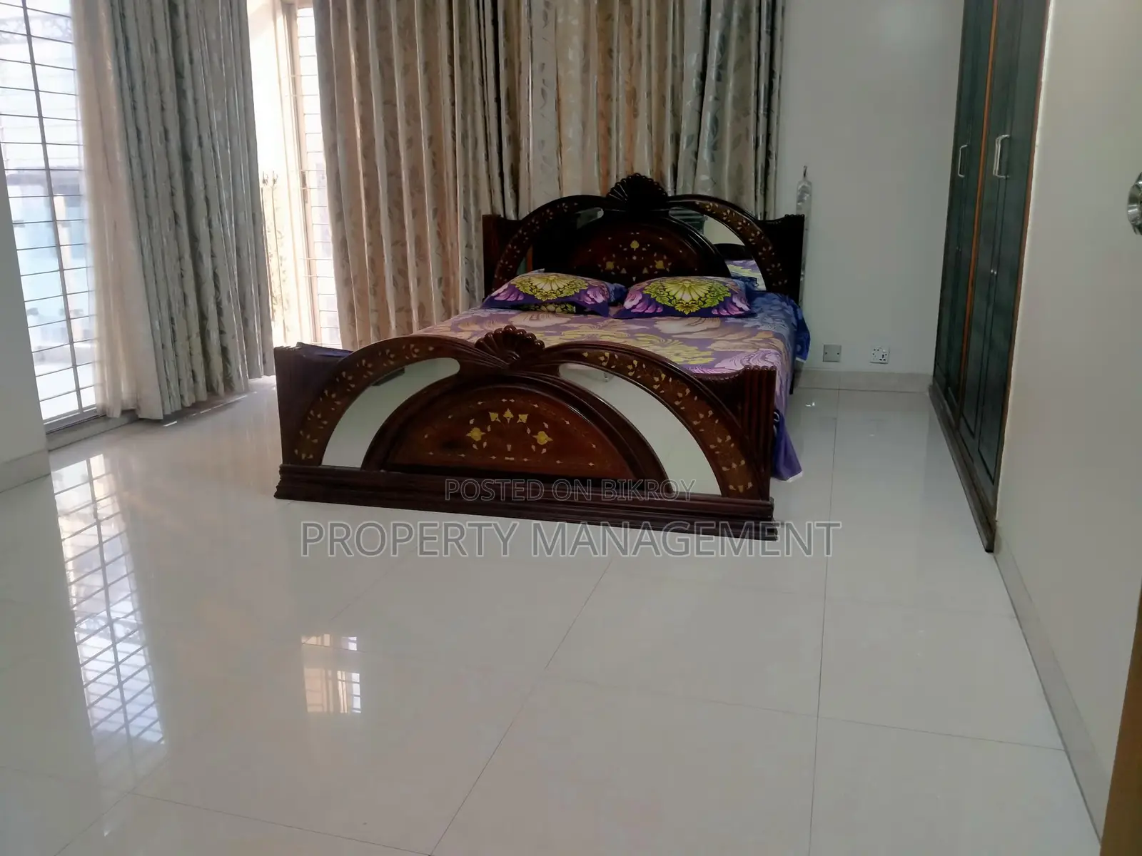 বনানীতে ২২৫০ বর্গফুটের সম্পূর্ণ ফার্নিশড অ্যাপার্টমেন্ট ভাড়া