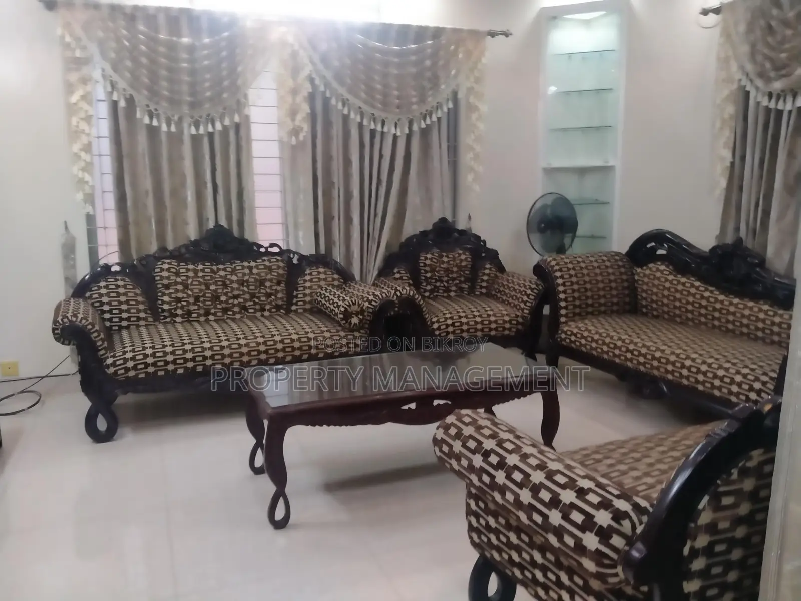 বনানীতে ২২৫০ বর্গফুটের সম্পূর্ণ ফার্নিশড অ্যাপার্টমেন্ট ভাড়া
